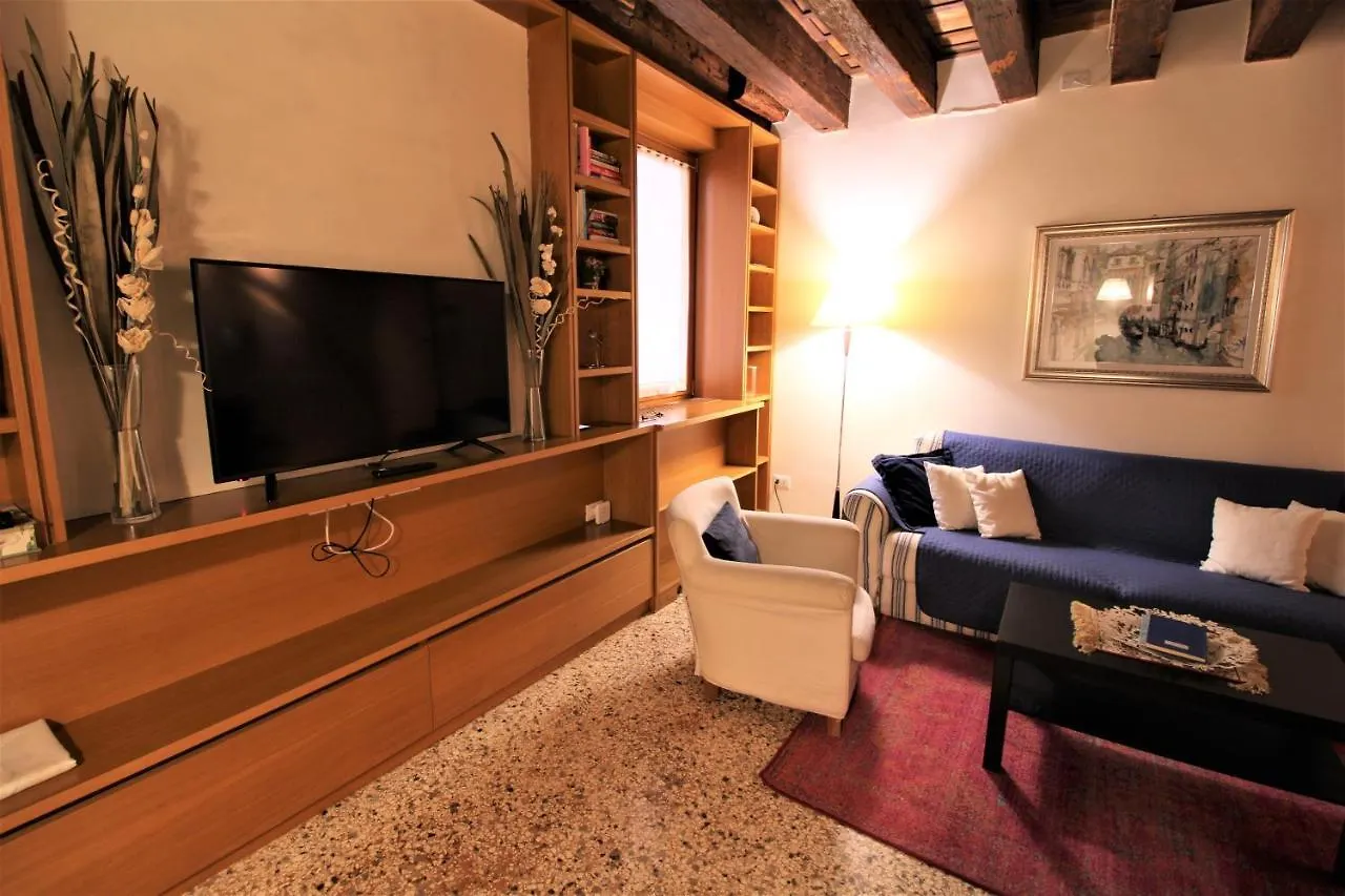 San Marco Apartment With Canal View Velence